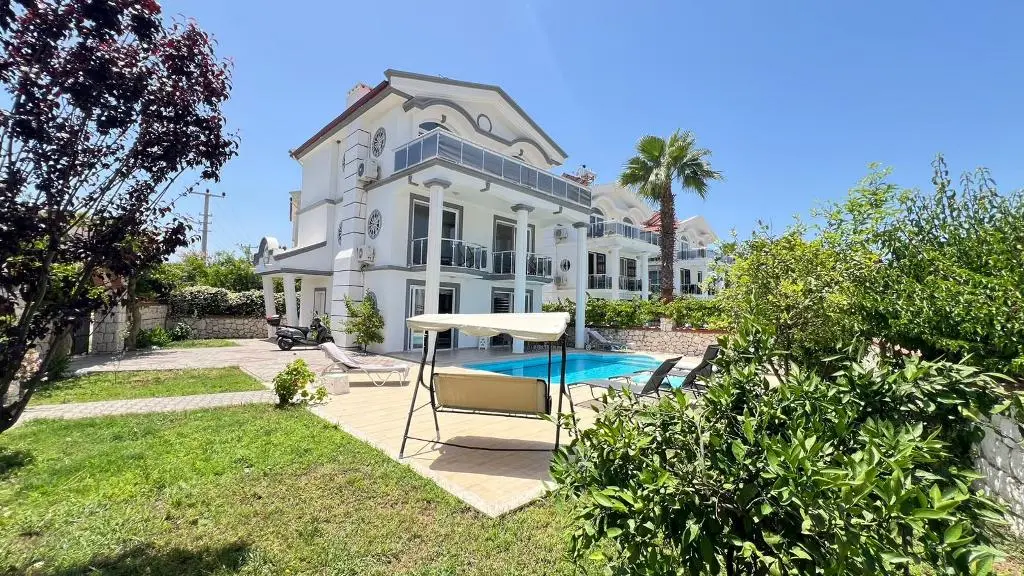 House in Calis